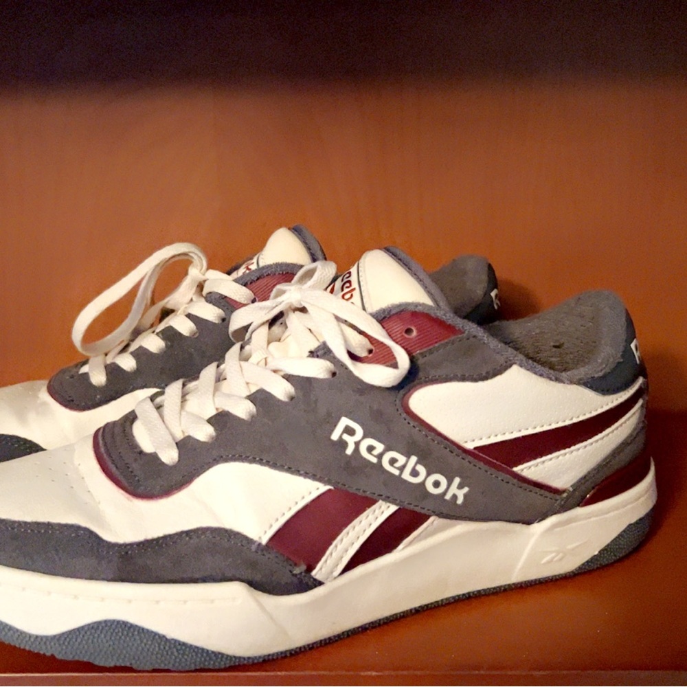 Reebok Men's White and Gray Sneakers